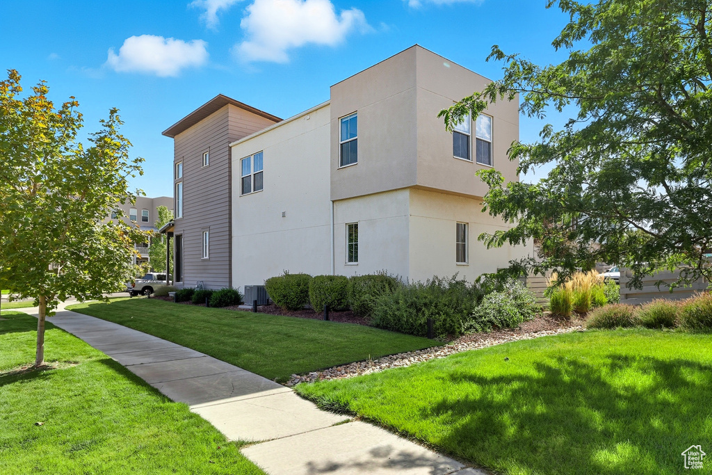 5318 W BOWSTRING WAY South Jordan, UT 84009