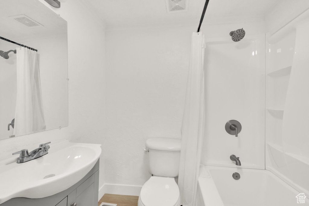 Photo 7 for MLS #2110803 at 109 W Stratford Ave