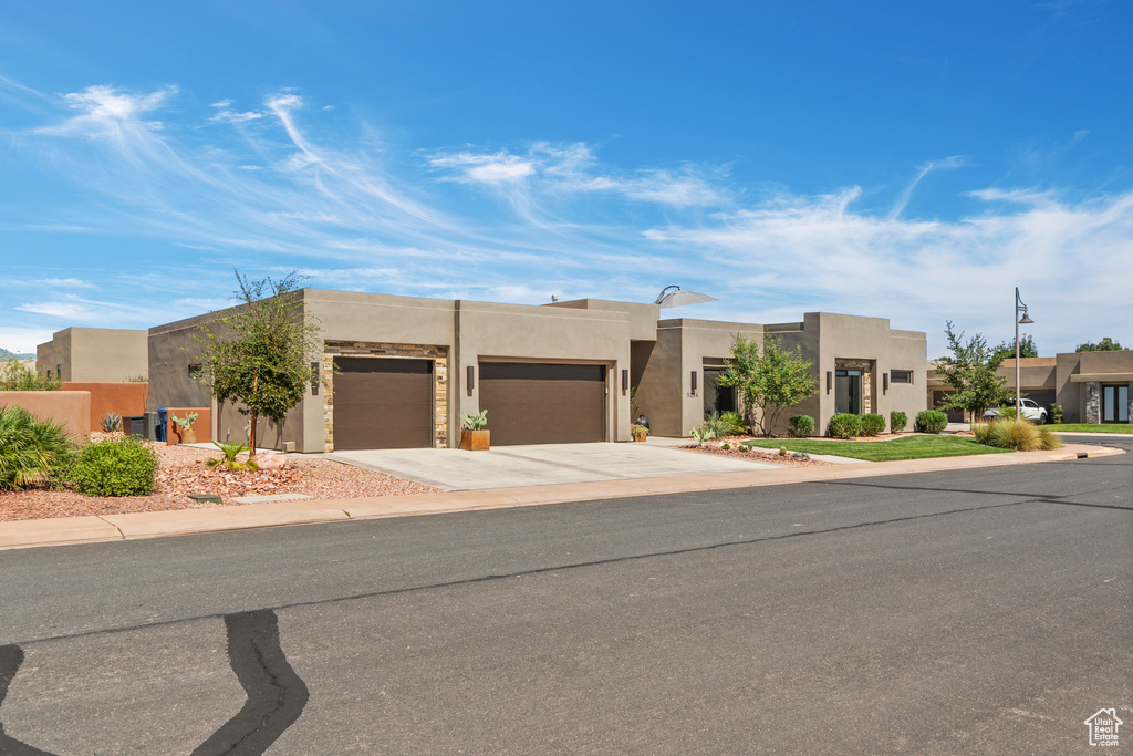 5234 W 3180 S Hurricane, UT 84737