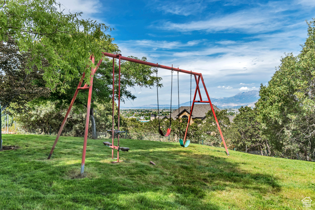 Photo 12 for MLS #2110808 at 2484 Oakridge Dr