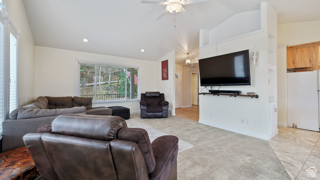 Photo 19 for MLS #2110808 at 2484 Oakridge Dr