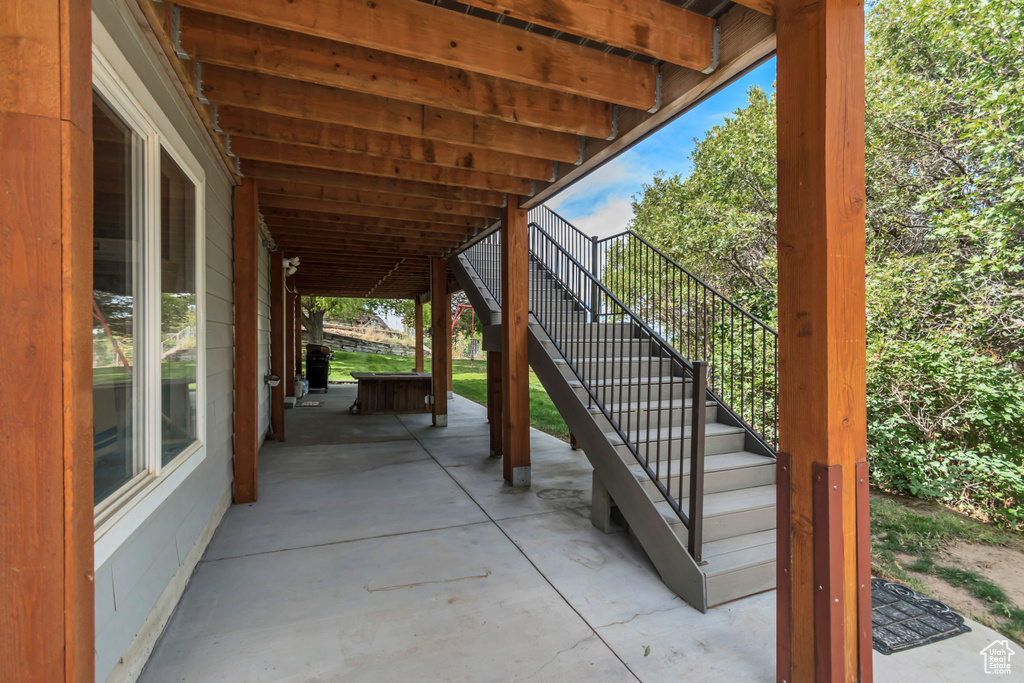 Photo 10 for MLS #2110808 at 2484 Oakridge Dr