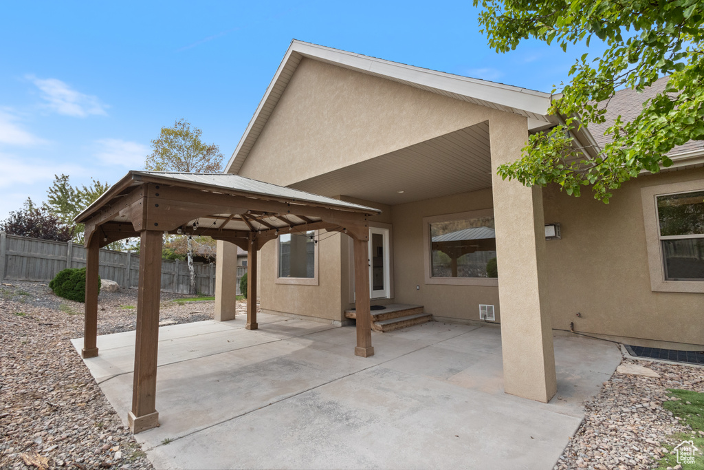 Photo 39 for MLS #2110818 at 9226 N Mount Airey Dr