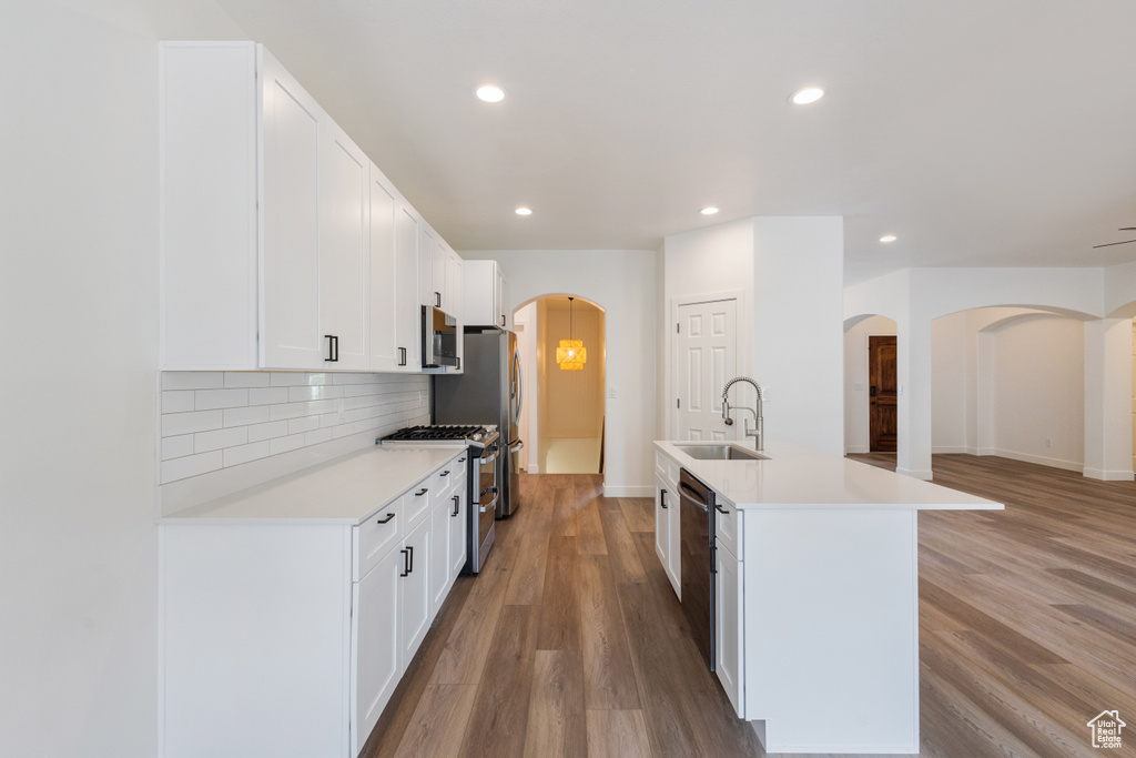 Photo 8 for MLS #2110818 at 9226 N Mount Airey Dr