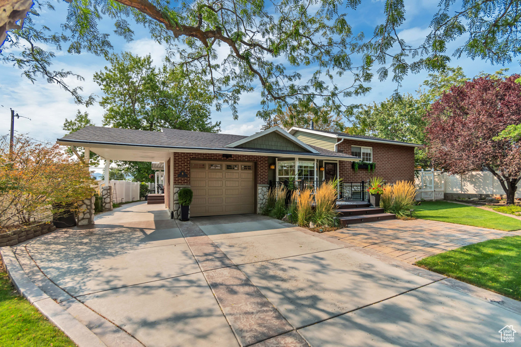 9534 S POPPY LN Sandy, UT 84094