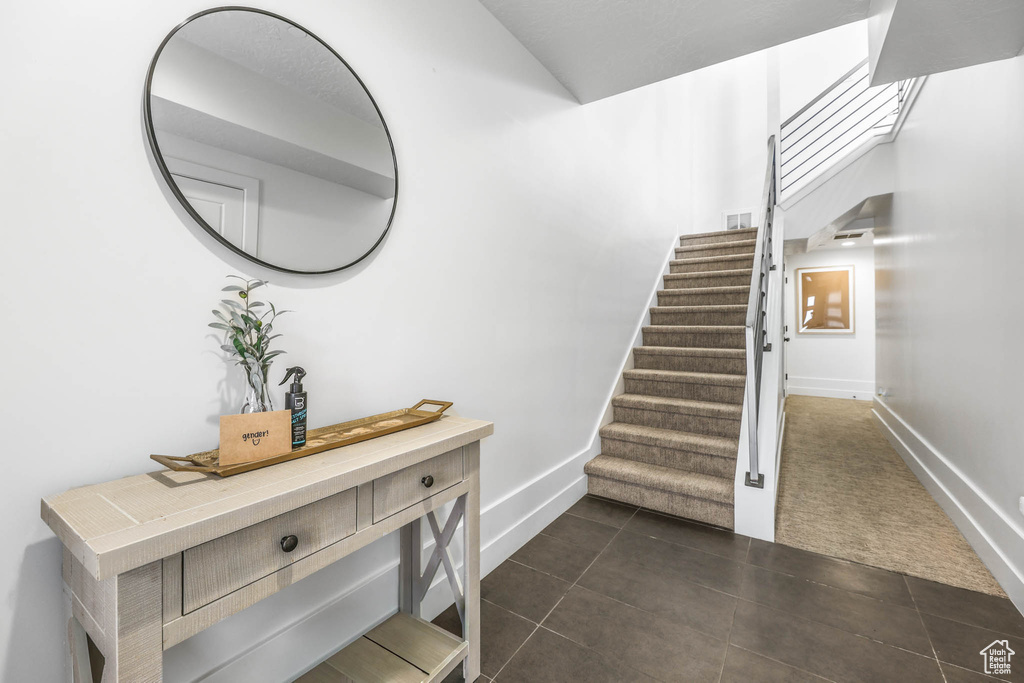 Photo 4 for MLS #2110829 at 328 E Tri Ln