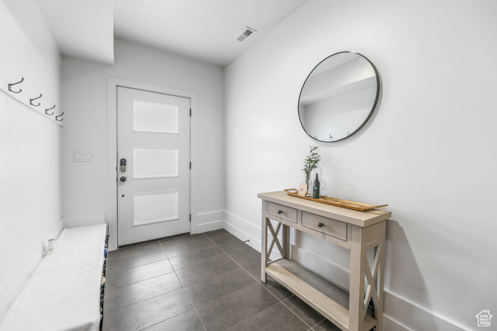 Photo 3 for MLS #2110829 at 328 E Tri Ln