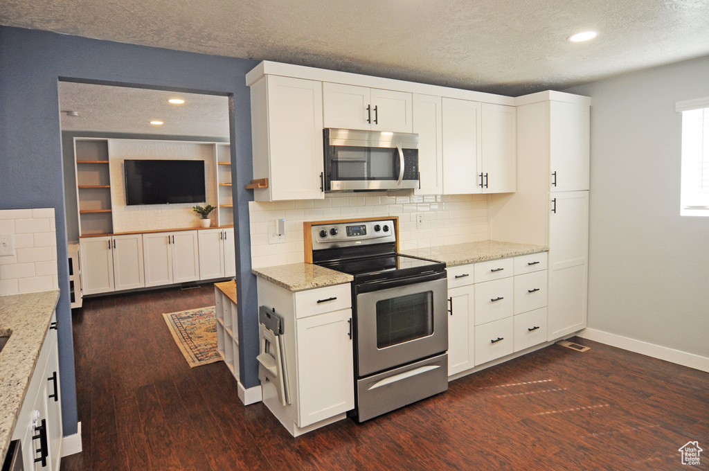 879 N DIAMOND ST Layton, UT 84041
