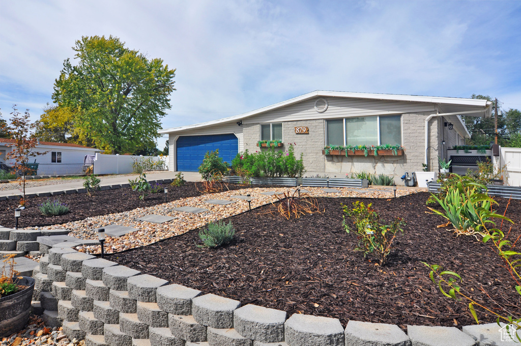 879 N DIAMOND ST Layton, UT 84041