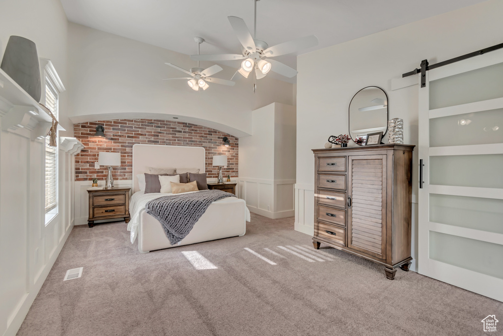 Photo 13 for MLS #2110837 at 812 S Saratoga Dr