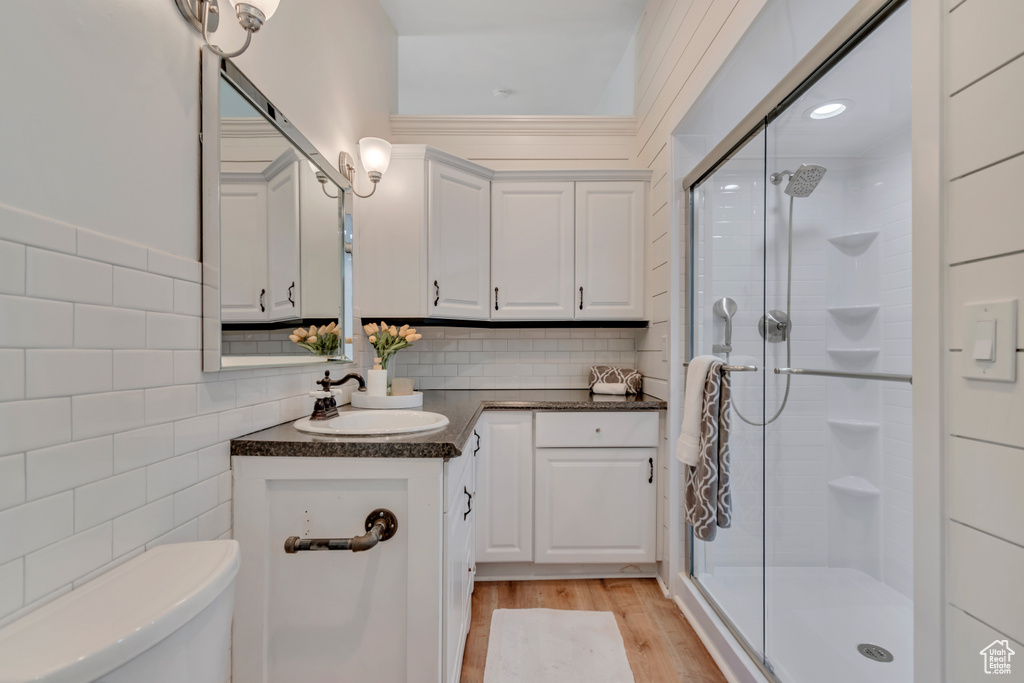 Photo 16 for MLS #2110837 at 812 S Saratoga Dr