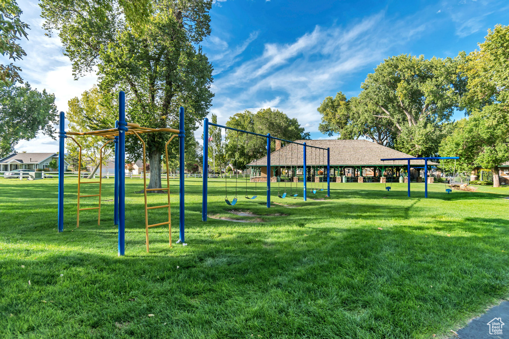 Photo 49 for MLS #2110837 at 812 S Saratoga Dr