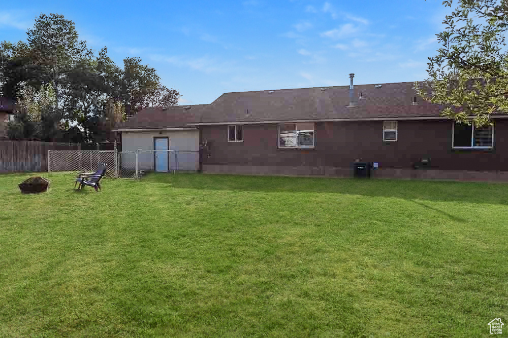 2536 N 2125 W Farr West, UT 84404