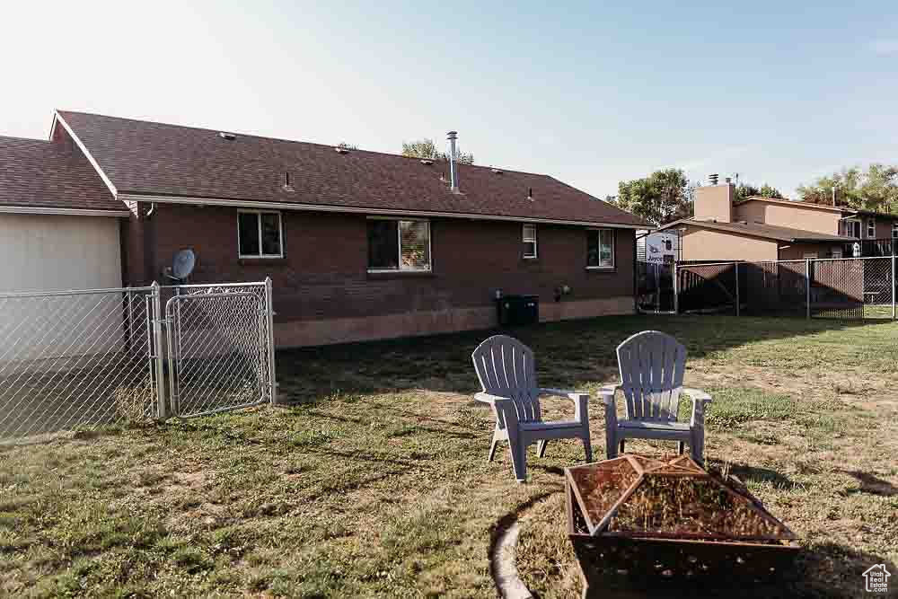 2536 N 2125 W Farr West, UT 84404