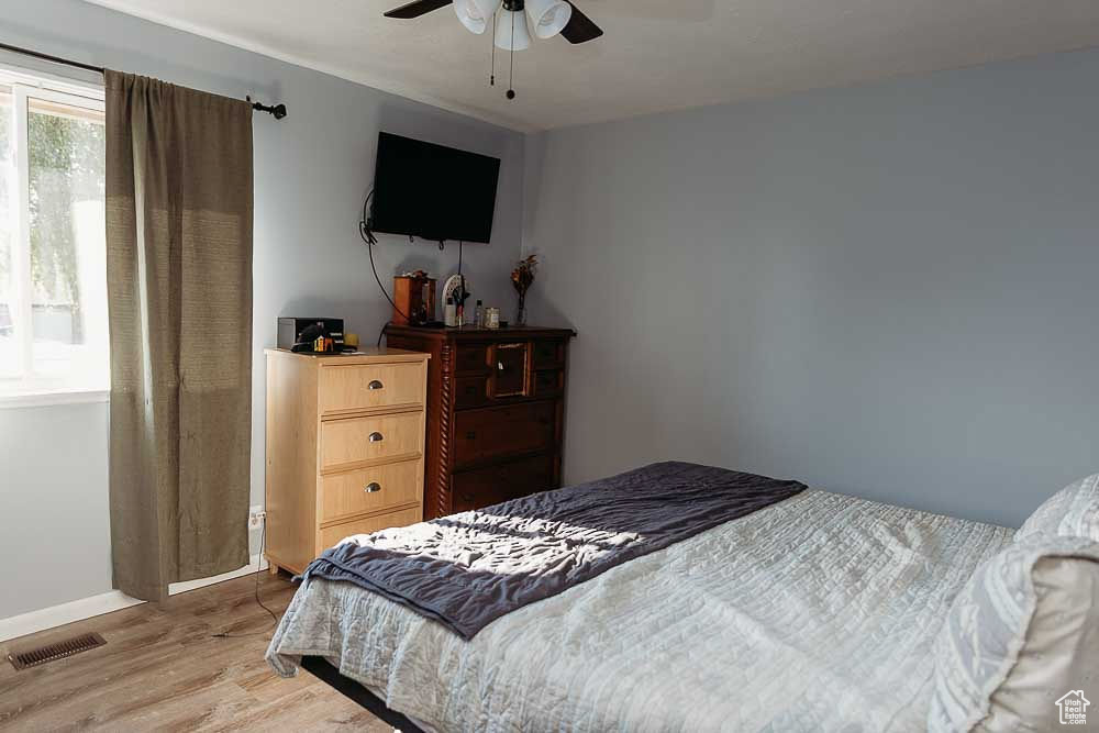 2536 N 2125 W Farr West, UT 84404