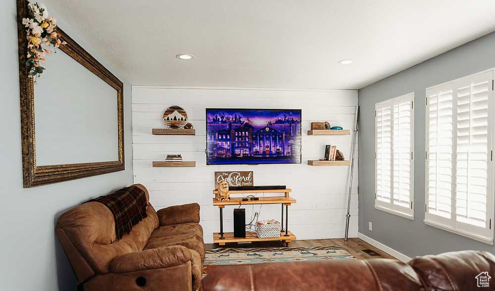 2536 N 2125 W Farr West, UT 84404