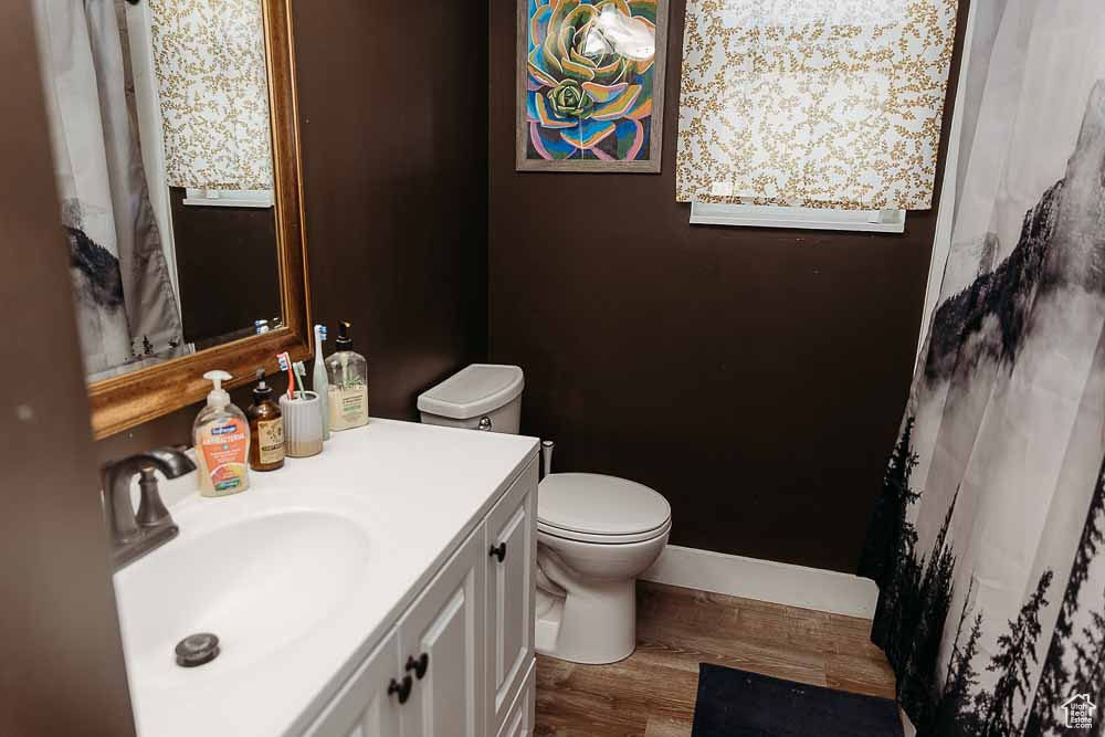 2536 N 2125 W Farr West, UT 84404