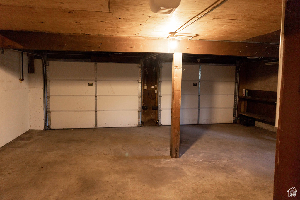 2562 N VIKING DR Eden, UT 84310