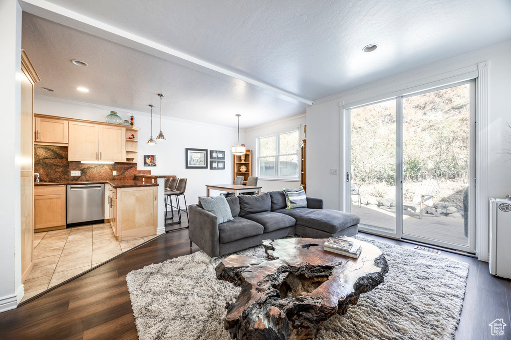 Photo 7 for MLS #2110859 at 125 Daly Ave