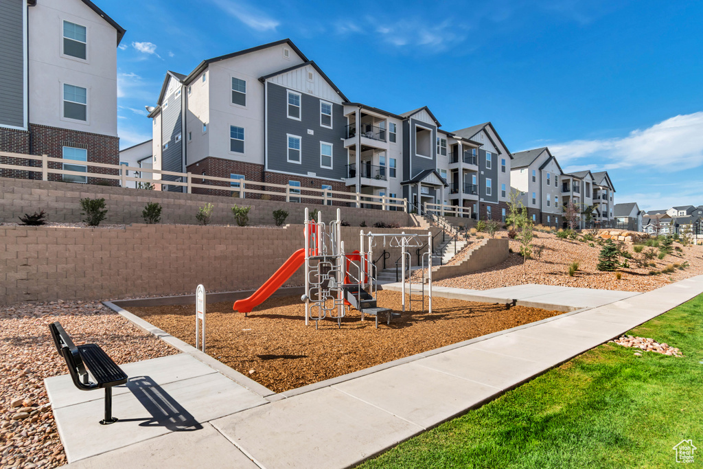 884 N VAN DYNE DR #101 Saratoga Springs, UT 84045