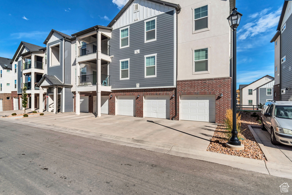 884 N VAN DYNE DR #101 Saratoga Springs, UT 84045