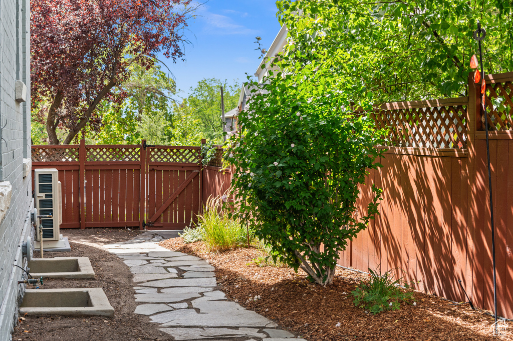 1037 E 3RD AVE Salt Lake City, UT 84103