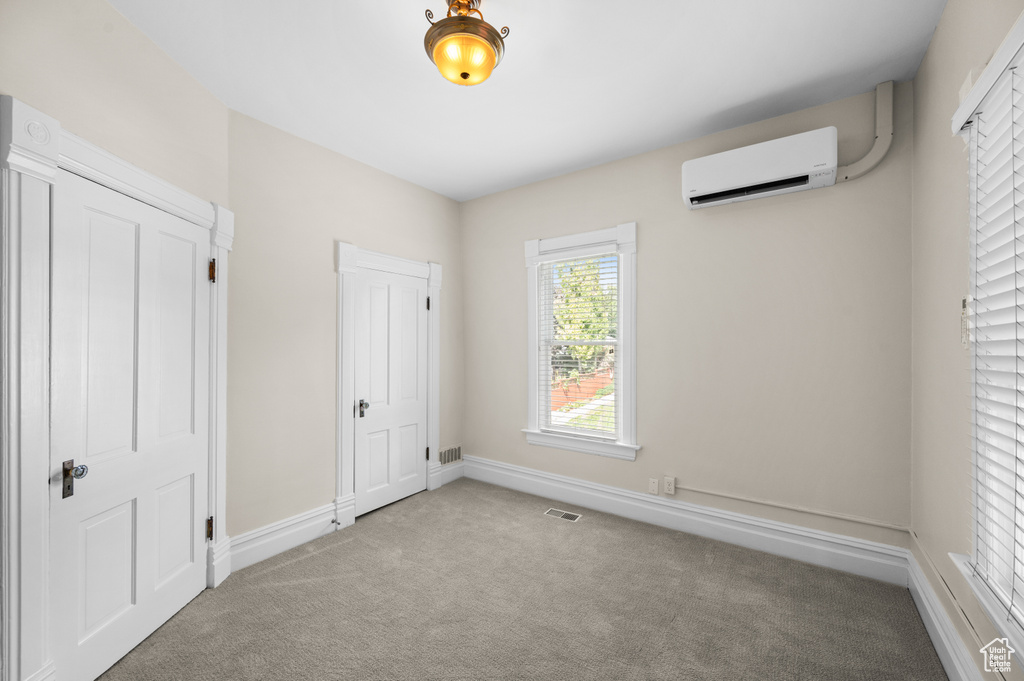 1037 E 3RD AVE Salt Lake City, UT 84103
