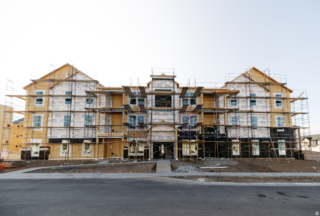 709 W 4500 S #N304 Mapleton, UT 84664