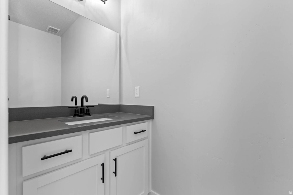 1315 W 2325 S Syracuse, UT 84075