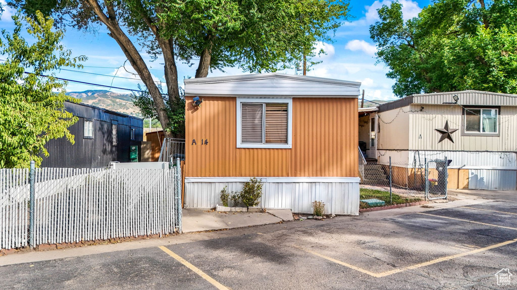 Photo 2 for MLS #2110886 at 260 E 1100 North #A14