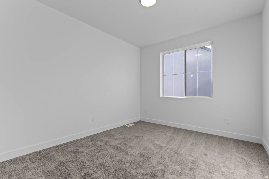 1295 W 2325 S Syracuse, UT 84075