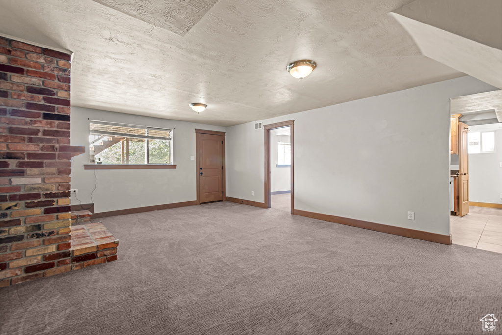 Photo 14 for MLS #2110892 at 3976 Pine Tree Dr