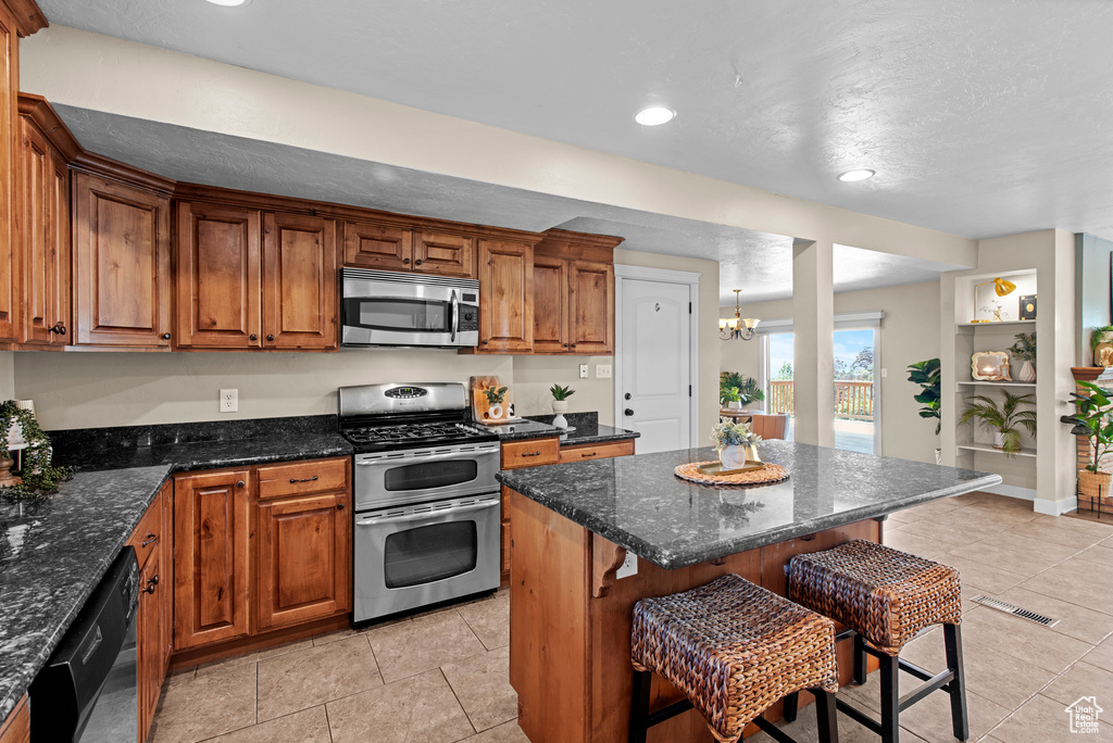 Photo 7 for MLS #2110892 at 3976 Pine Tree Dr