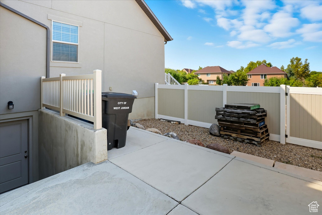 7092 W JAYSON BEND DR West Jordan, UT 84081