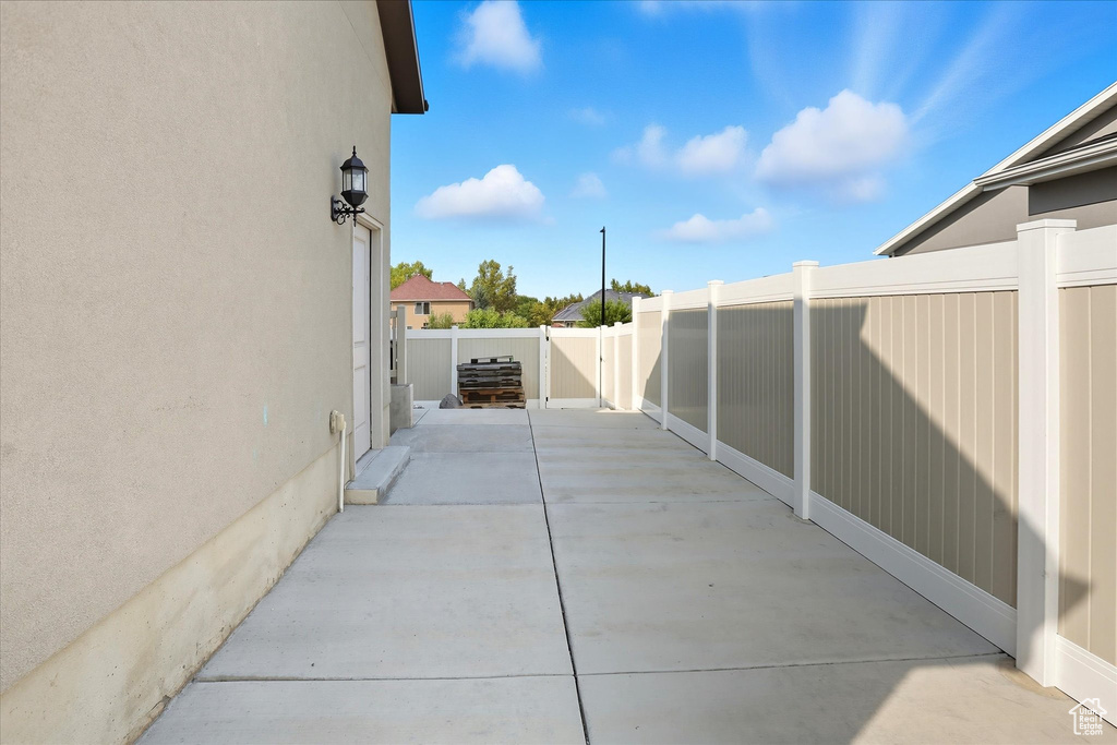 7092 W JAYSON BEND DR West Jordan, UT 84081