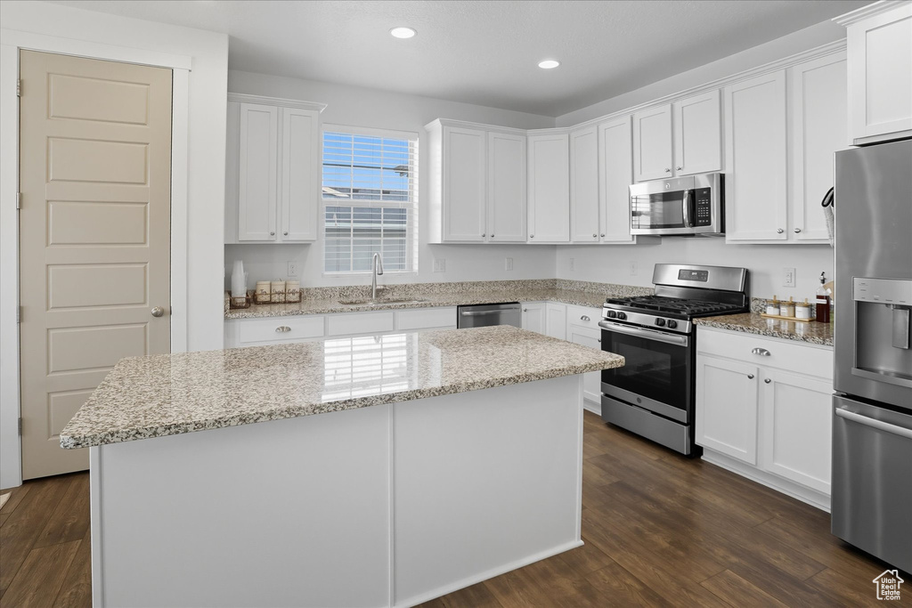 7092 W JAYSON BEND DR West Jordan, UT 84081