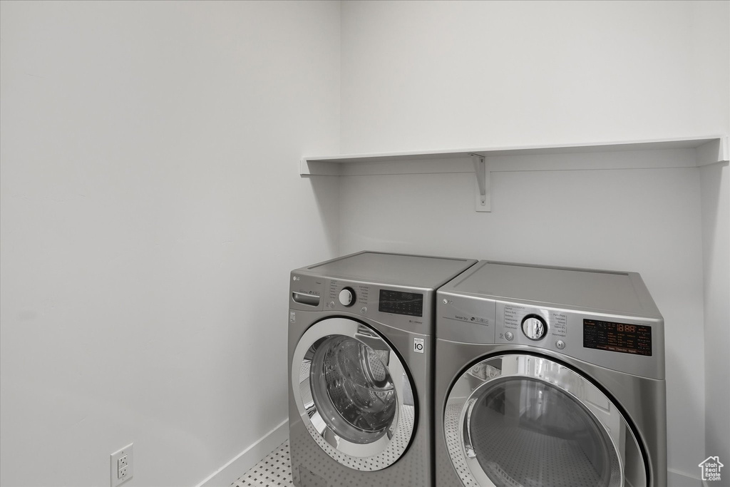 7092 W JAYSON BEND DR West Jordan, UT 84081