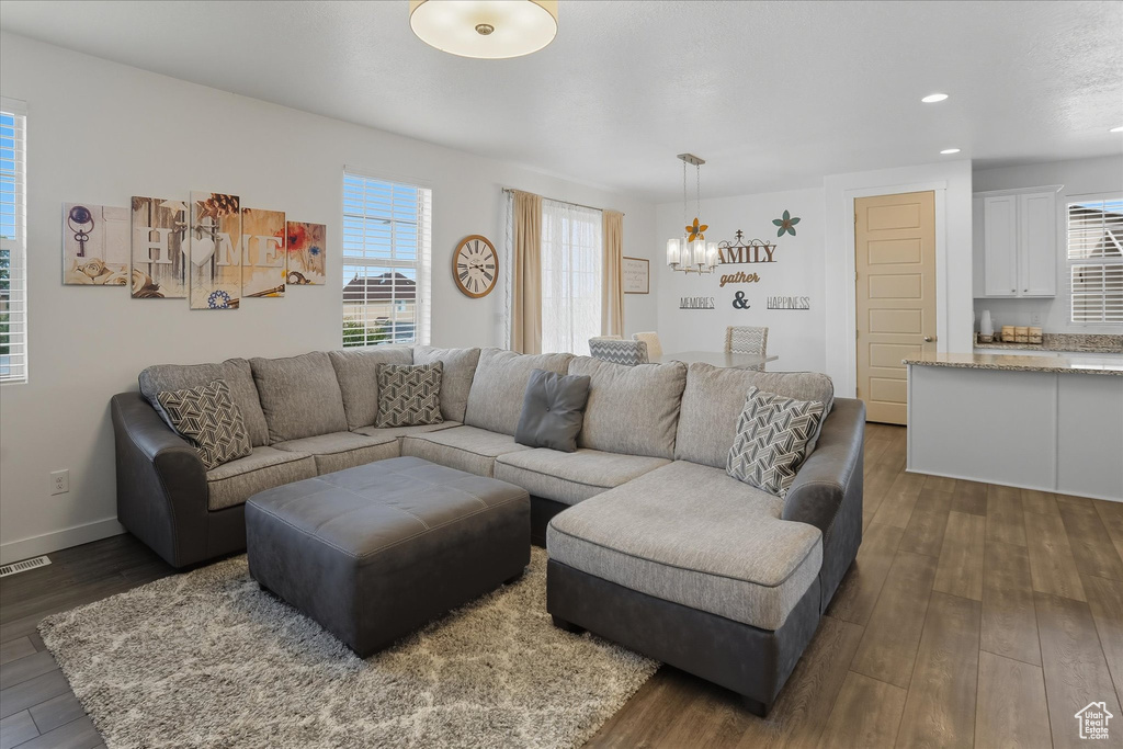 7092 W JAYSON BEND DR West Jordan, UT 84081