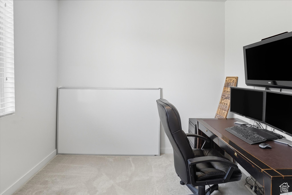 7092 W JAYSON BEND DR West Jordan, UT 84081