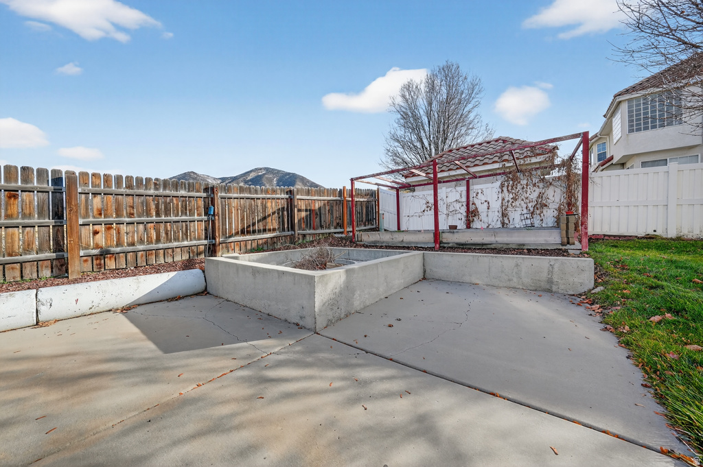 828 E VINE ST Tooele, UT 84074