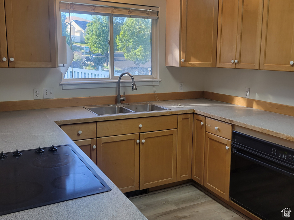 Photo 10 for MLS #2110909 at 828 E Vine St