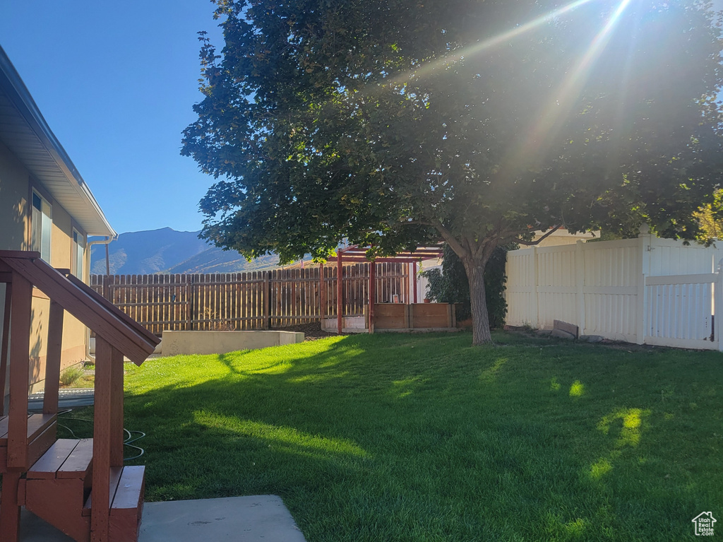 Photo 26 for MLS #2110909 at 828 E Vine St