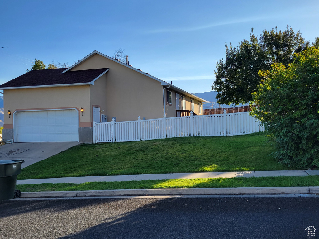 Photo 6 for MLS #2110909 at 828 E Vine St