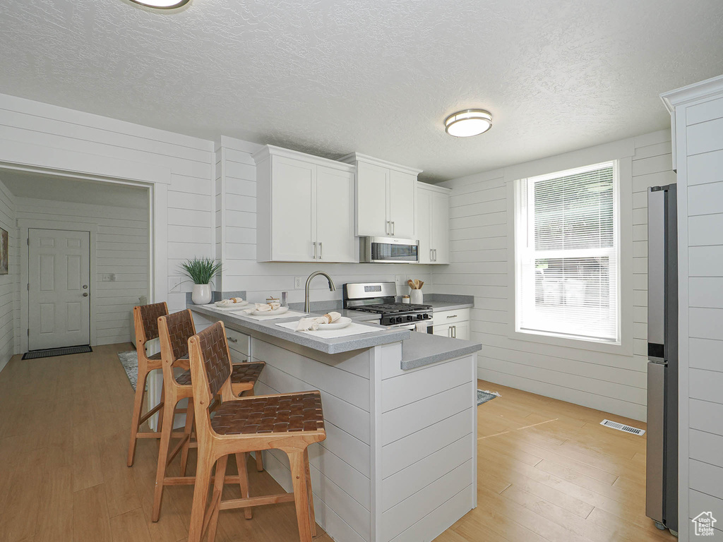 Photo 9 for MLS #2110916 at 190 E 200 South