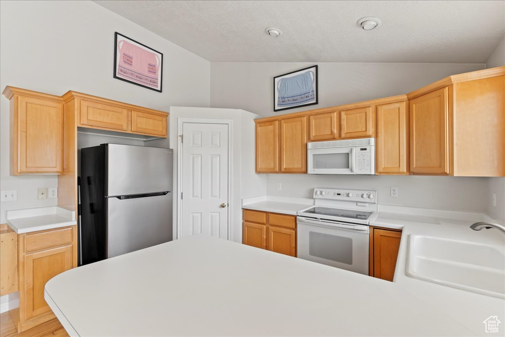 572 E 5300 S Murray, UT 84107