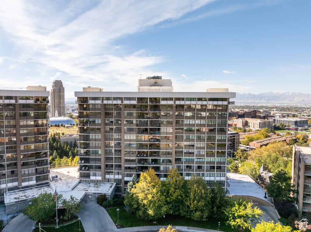 Photo 37 for MLS #2110919 at 241 N Vine St #507W