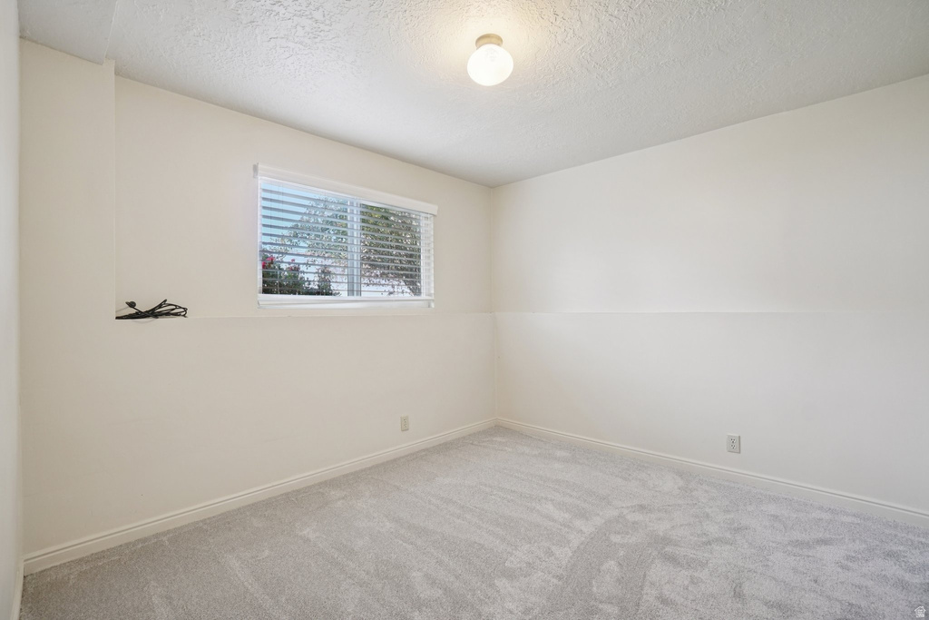 6398 S LOBELIA DR West Jordan, UT 84081