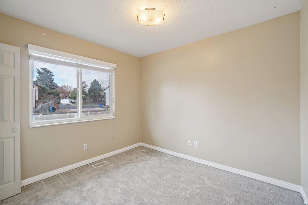 6398 S LOBELIA DR West Jordan, UT 84081