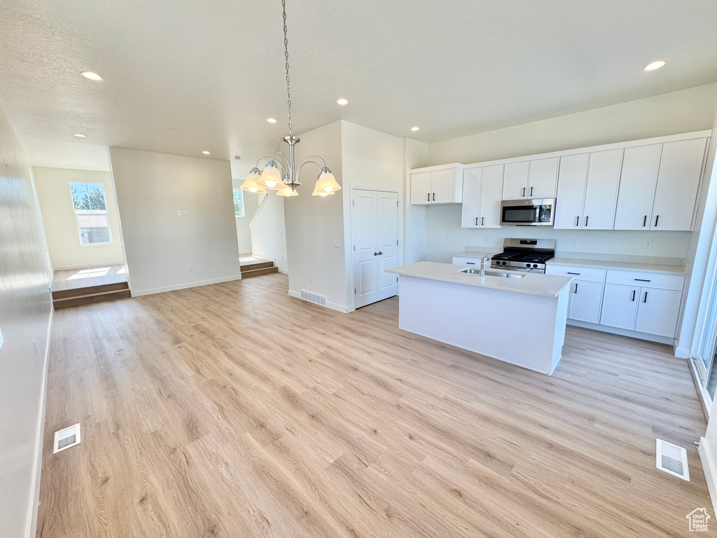Photo 4 for MLS #2110932 at 1678 N 1600 West