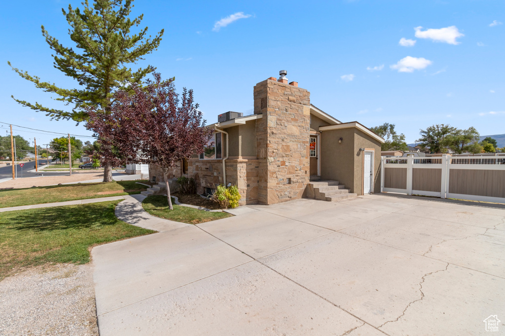 Photo 10 for MLS #2110958 at 255 S 200 East